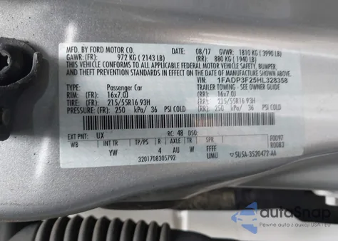 2017 Ford Focus Se z USA, uszkodzony, nr VIN 1FADP3F25HL328358